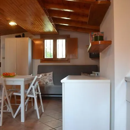 Lakeside - Lakefront Private Garden With Private Access To The Apartment Onno