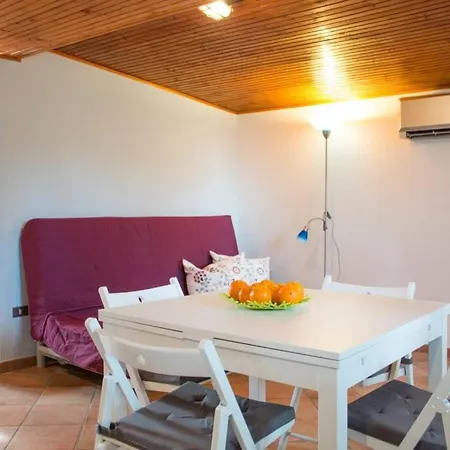 Apartment Lakeside - Lakefront Private Garden With Private Access To The Onno